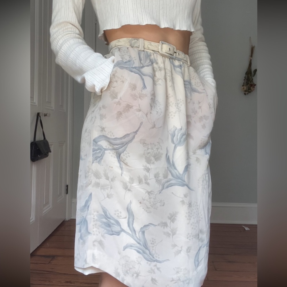 Vintage skirt with detachable belt